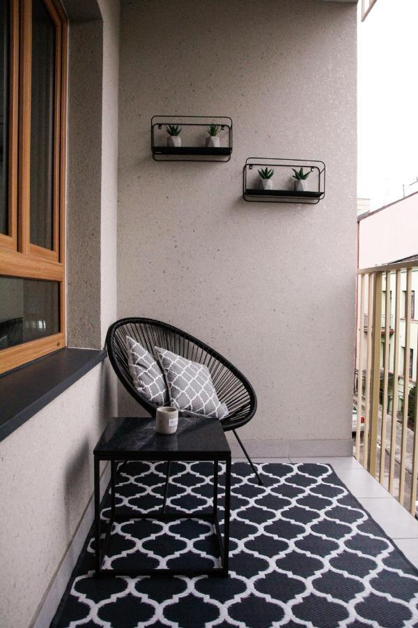 Apartament W Centrum-Garaz Kielce Exterior foto